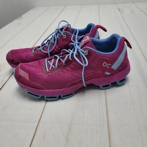 On Cloud Running Women's Cloud Tec Sneakers in Fuchsia and Light Blue size 10